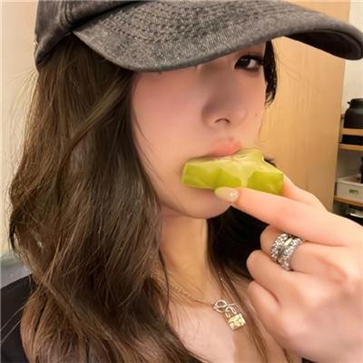 女人,有时是男人